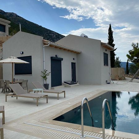 Ionian Stone Luxury Villa ニキアナ エクステリア 写真