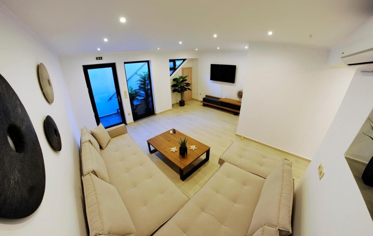 Ionian Stone Luxury Villa ニキアナ エクステリア 写真