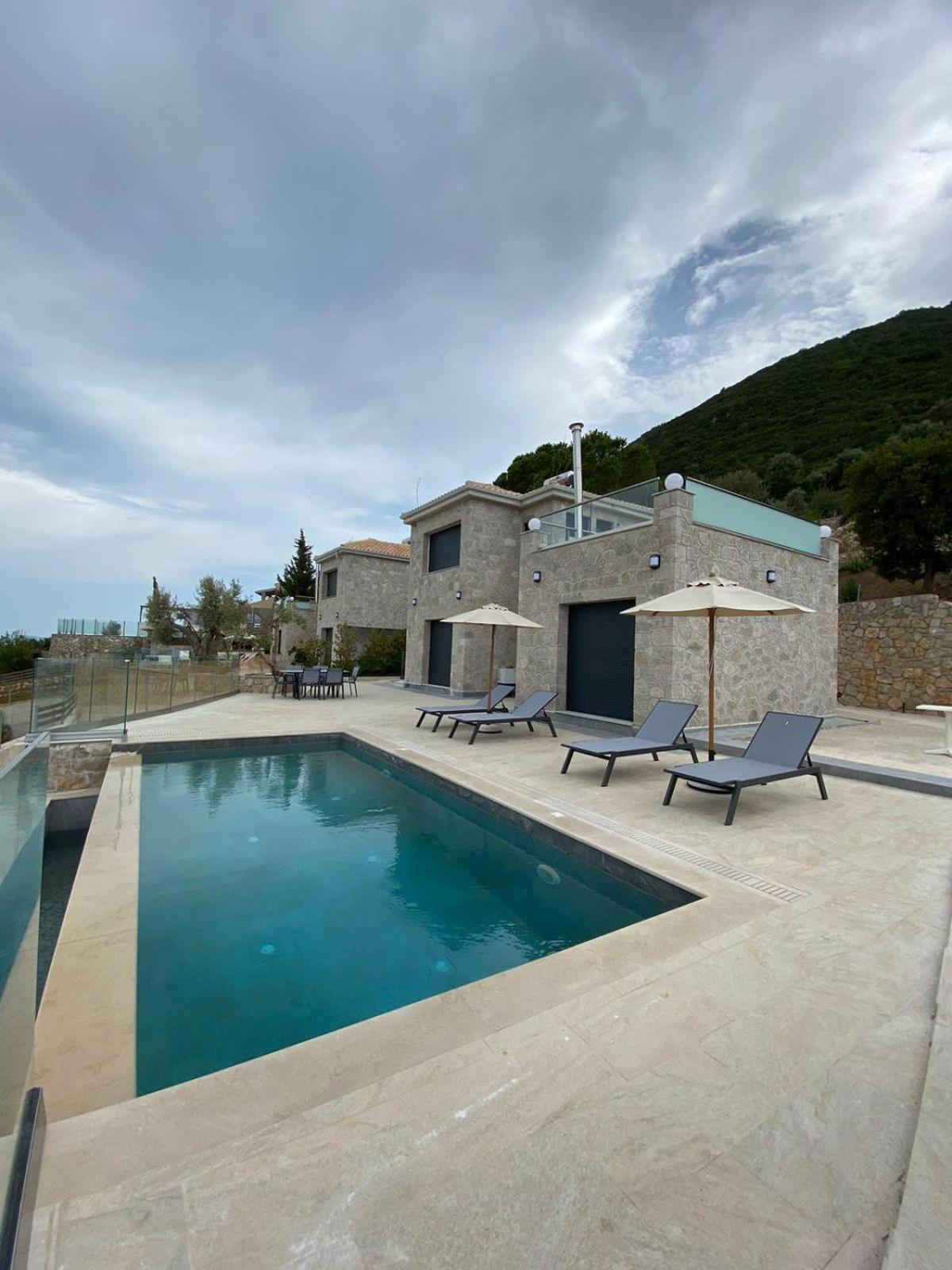 Ionian Stone Luxury Villa ニキアナ エクステリア 写真